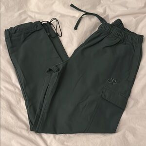 Nike Cargo Pant